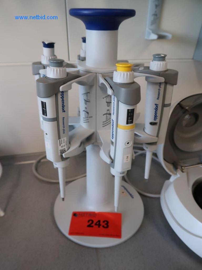EPPENDORF Rotary pipette stand (1)