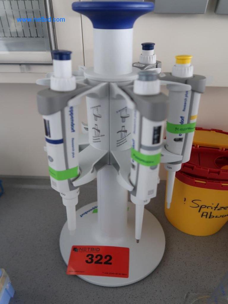 EPPENDORF Rotatable pipette stand