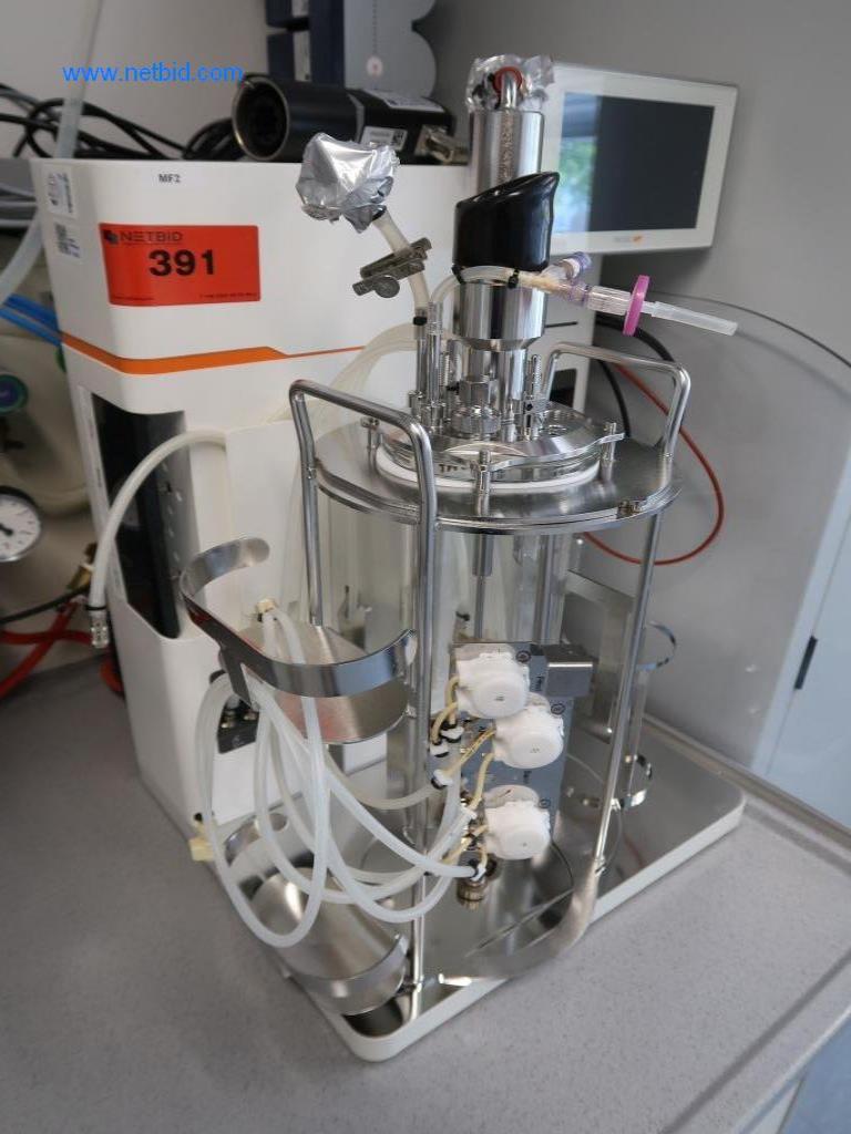 Infors Minifors 2 Bioreaktor na delovni mizi