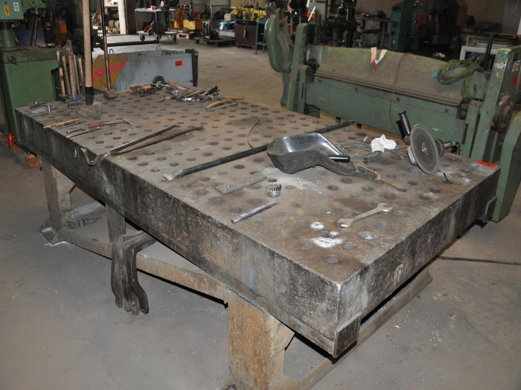 Welding work table