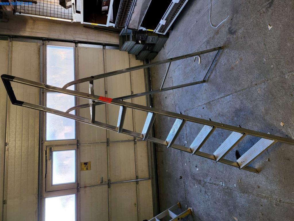 Aluminum folding ladder