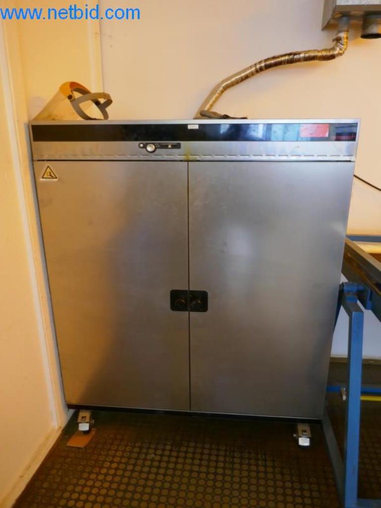 Memmert UFE 800 Armario calefactor universal
