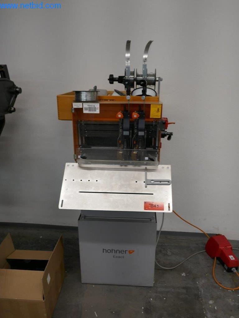 Hohner EXACT Dvouhlavý brožurkový drátový šicí stroj