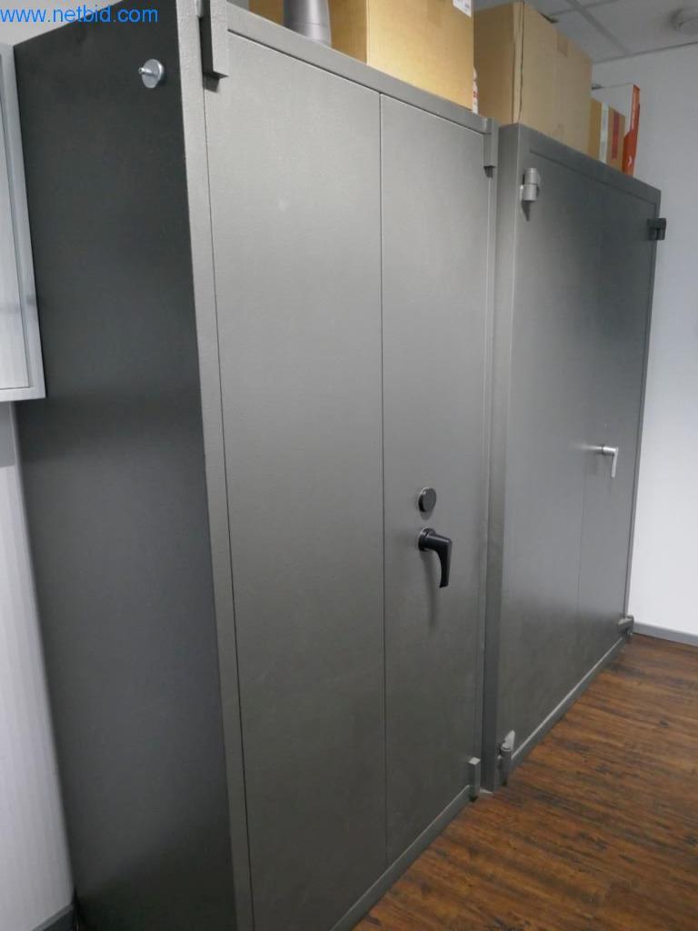Security / safe cabinets
