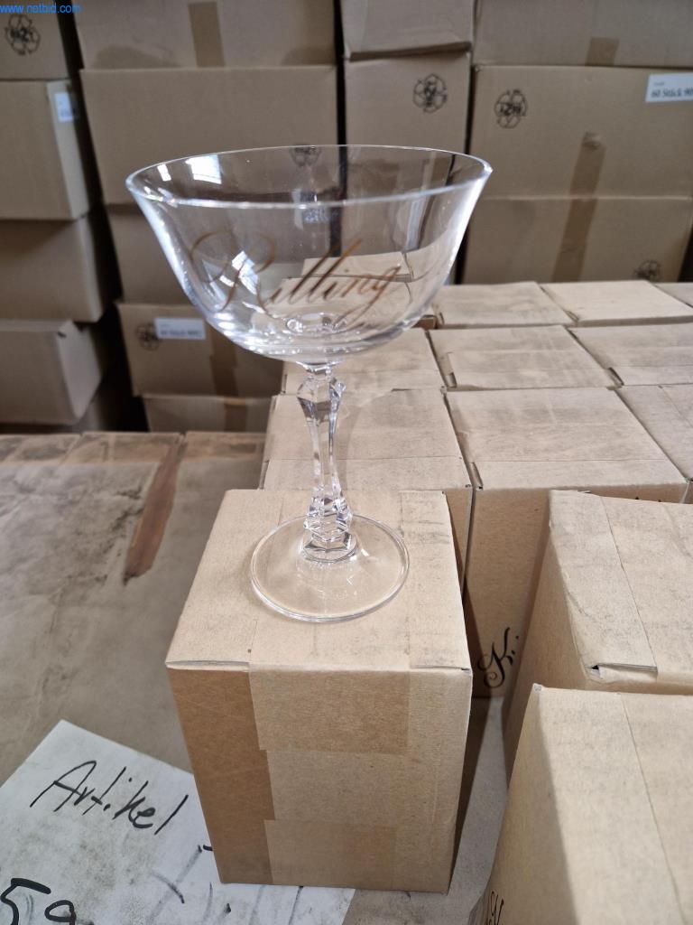 Used Lot of champagne flutes for Sale (Trading Premium) | NetBid Industrial Auctions