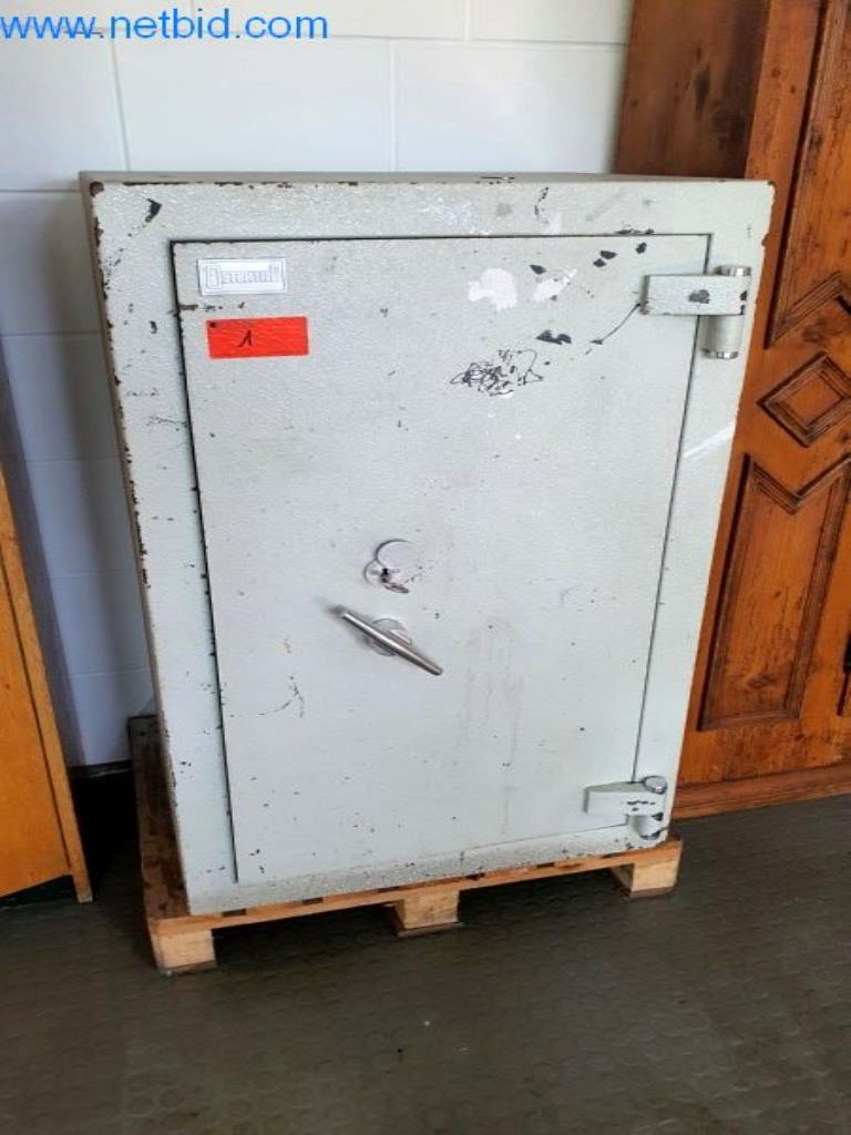 Used Ostertag Steel safe for Sale (Trading Premium) | NetBid Industrial Auctions