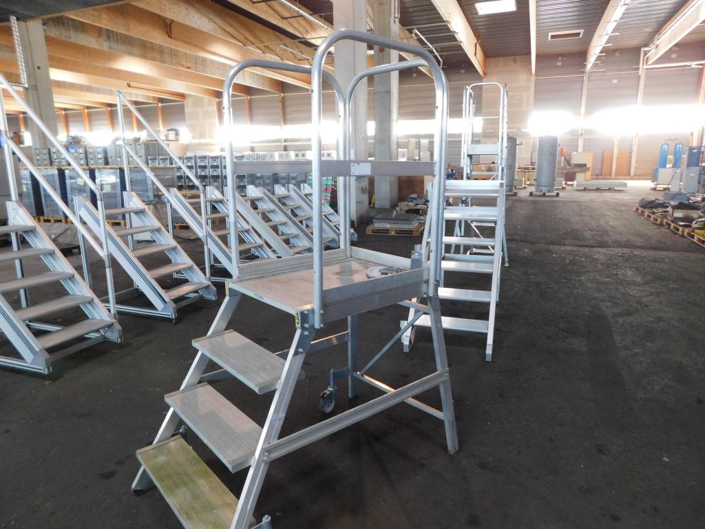 Used Platform ladder for Sale (Auction Premium) | NetBid Industrial Auctions