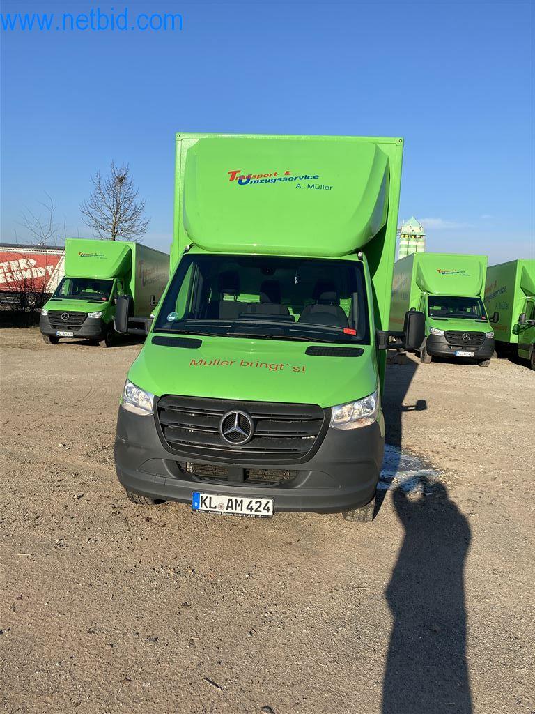 Mercedes-Benz Sprinter 317 CDI Truck (surcharge subject to change)