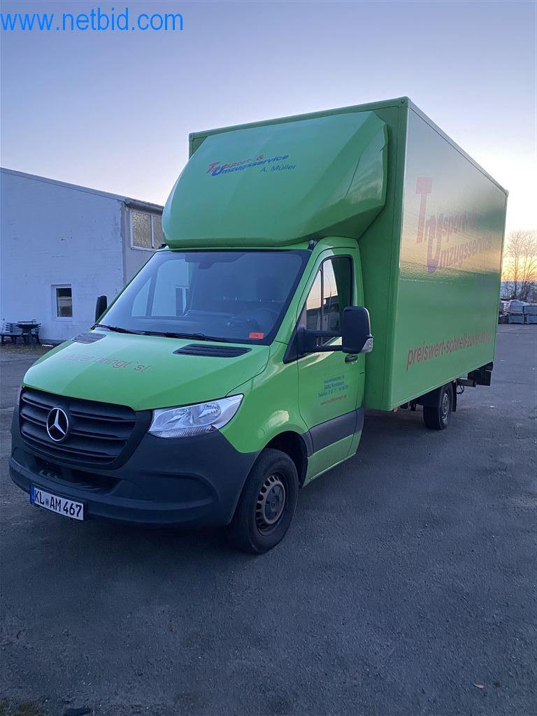 Mercedes-Benz Sprinter 317 CDI Truck (surcharge subject to change)