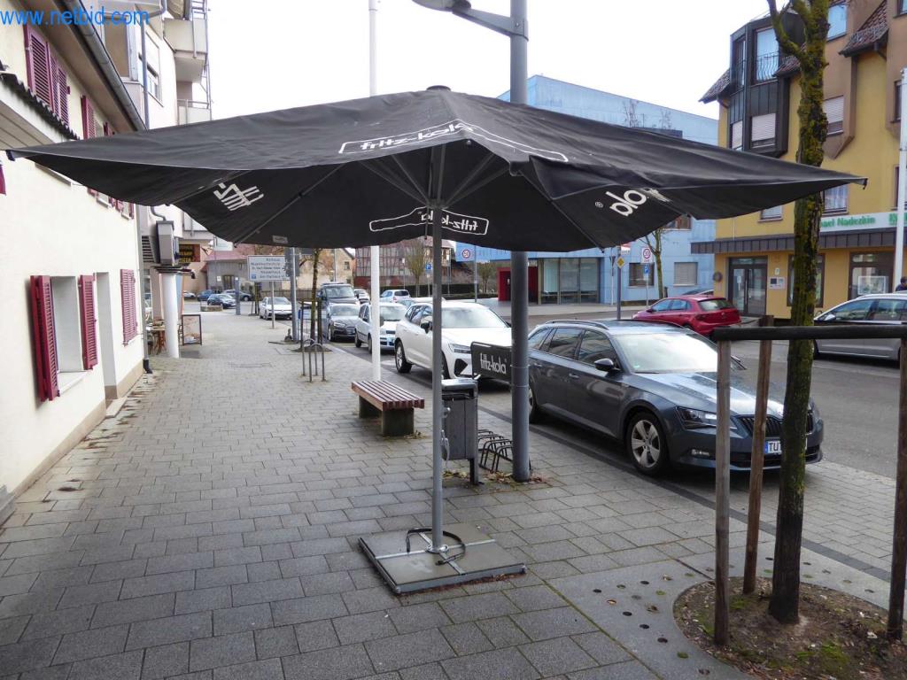 Used Tophoven Nizza 2 Market umbrellas for Sale (Trading Premium) | NetBid Industrial Auctions