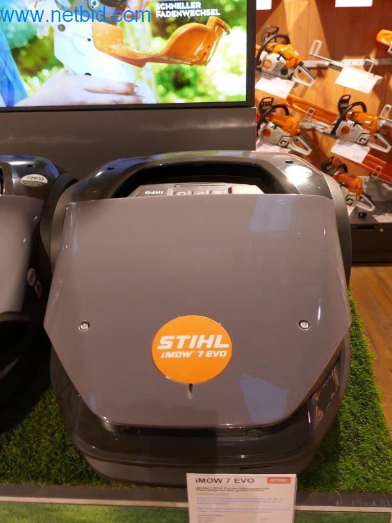 Used Stihl iMOW 7 EVO Robot mower for Sale (Auction Premium) | NetBid Industrial Auctions