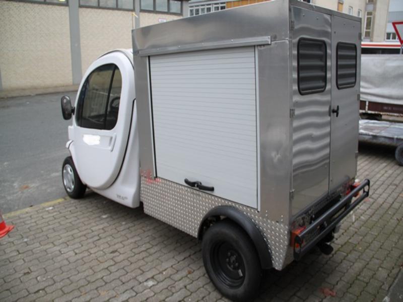 GEM (Global Electric Motorcars) eL-XD GEM electric transport vehicle (Quadricycle)