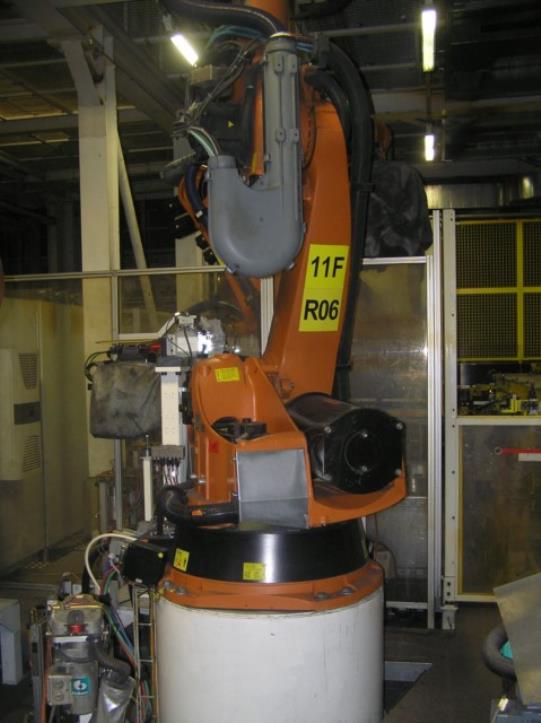 KUKA 8x industry robots (AB1 3830)