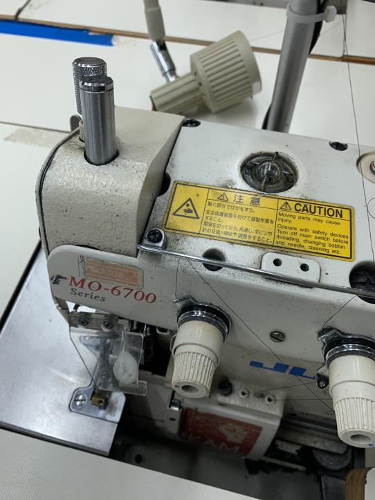 JUKI MO 6704 S-OE4-40H Sewing machine