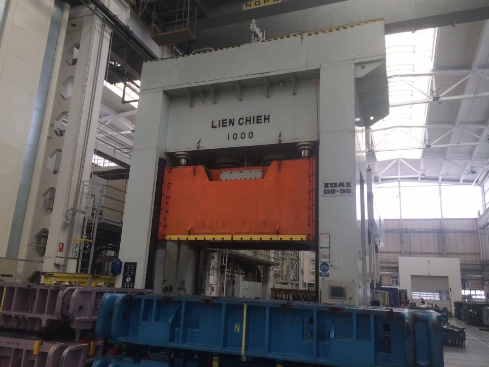 Lien Chieh L-DT-1500 Hydrauliczna prasa do metalu