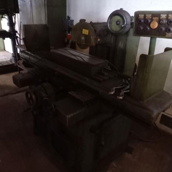 TOS Surface grinding machine