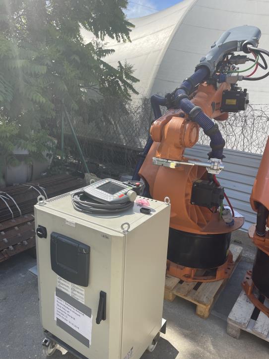 KUKA VKR 125/2 Robot with KR C1 control