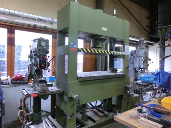 Used OMCI 205/R Hydraulikpresse for Sale (Auction Premium) | NetBid Industrial Auctions