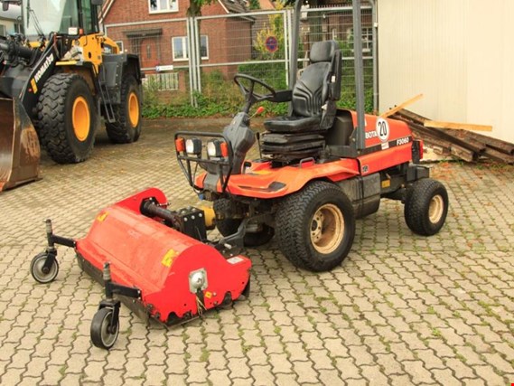 Used Kubota F 3060 Ride on mower for Sale (Auction Premium) | NetBid Industrial Auctions