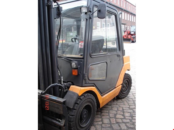 Used Still R 70-45 Diesel forklift truck - defective for Sale (Auction Premium) | NetBid Industrial Auctions