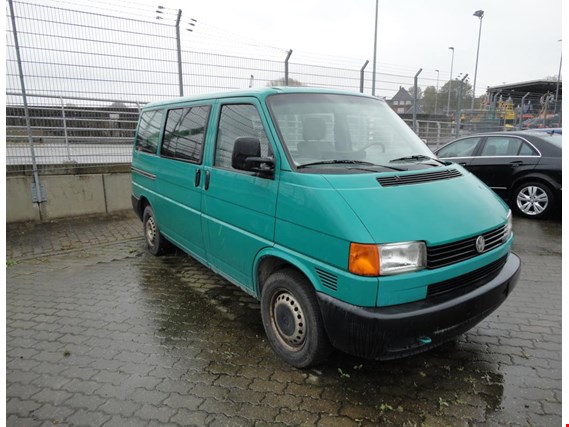 Used Volkswagen 7DB  Car closed Bus for Sale (Auction Premium) | NetBid Industrial Auctions