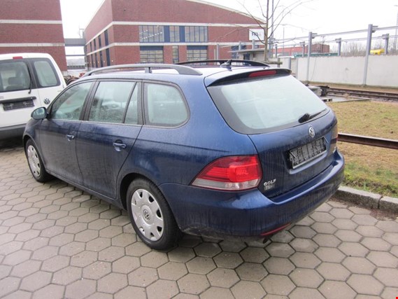 Volkswagen Golf Kombi Samochód kombi kupisz używany(ą) (Auction Premium) | NetBid Polska