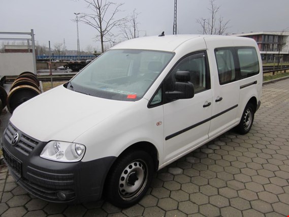 Volkswagen Caddy Maxi  Ciężarówka, zamknięta skrzynia, gaz ziemny NG kupisz używany(ą) (Auction Premium) | NetBid Polska