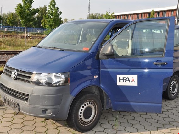 Used Volkswagen 7 HC  VW Transporter; 4 x 4 for Sale (Auction Premium) | NetBid Industrial Auctions