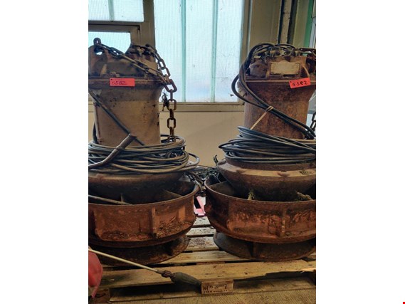 Used ABS  VUP 0501 M 300/6-43 4 submersible pumps in a block/surcharge subject to change for Sale (Auction Premium) | NetBid Industrial Auctions