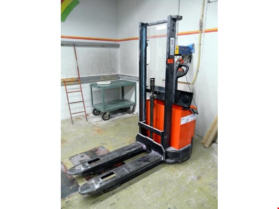 Used Schäfer 11040301216 E electric high-lift truck for Sale (Auction Premium) | NetBid Industrial Auctions