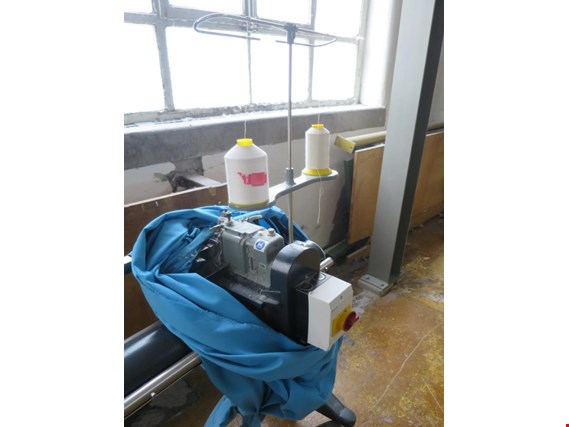 Used sewing machine for Sale (Auction Premium) | NetBid Industrial Auctions