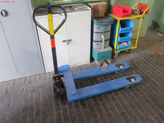 Used Wagner HP 32 hand-guided pallet truck for Sale (Auction Premium) | NetBid Industrial Auctions