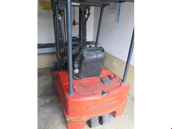 Used Linde E 12 electr. forklift truck (S23) for Sale (Auction Premium) | NetBid Industrial Auctions