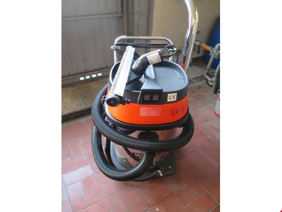 Used Wilms WS2700 wet vacuum cleaner for Sale (Auction Premium) | NetBid Industrial Auctions