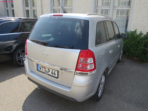 Used Opel Zafira passenger car for Sale (Auction Premium) | NetBid Industrial Auctions