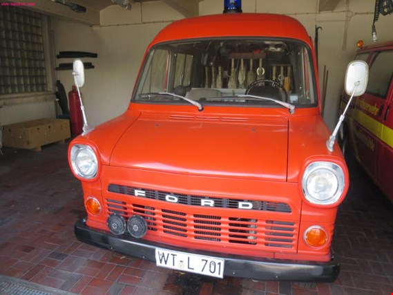 Used Ford 81E4-SA fire brigade vehicle for Sale (Auction Premium) | NetBid Industrial Auctions
