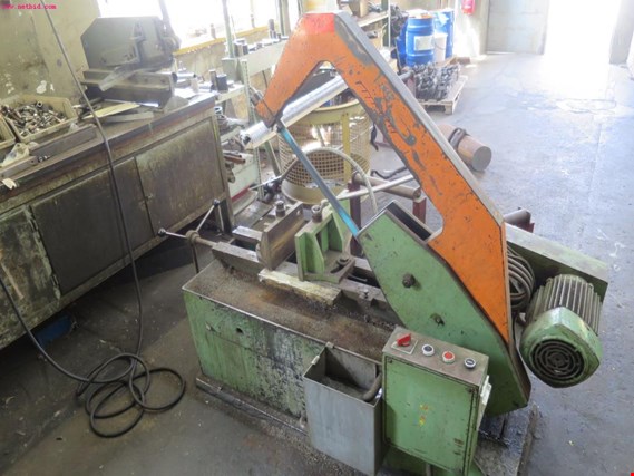 Used Kasto UBS 320 hacksaw for Sale (Auction Premium) | NetBid Industrial Auctions