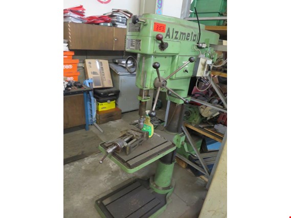 Used Alzmetall AB4 pillar drilling machine for Sale (Auction Premium) | NetBid Industrial Auctions