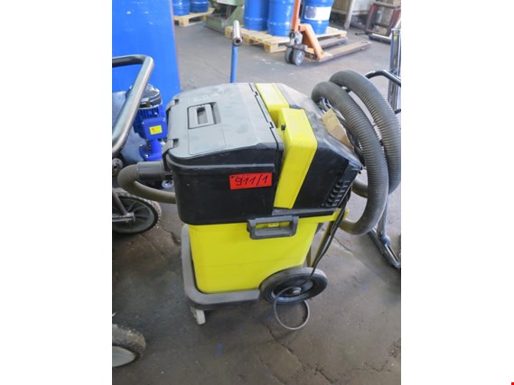 Used Kärcher NT602 Eco industrial vacuum cleaner for Sale (Auction Premium) | NetBid Industrial Auctions