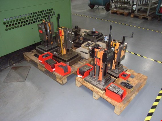Used Hilma 2 high pressure machine bench vices for Sale (Trading Premium) | NetBid Industrial Auctions