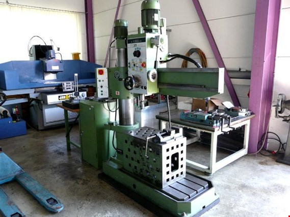 Used Breda R 35-1000 radial drill for Sale (Auction Premium) | NetBid Industrial Auctions