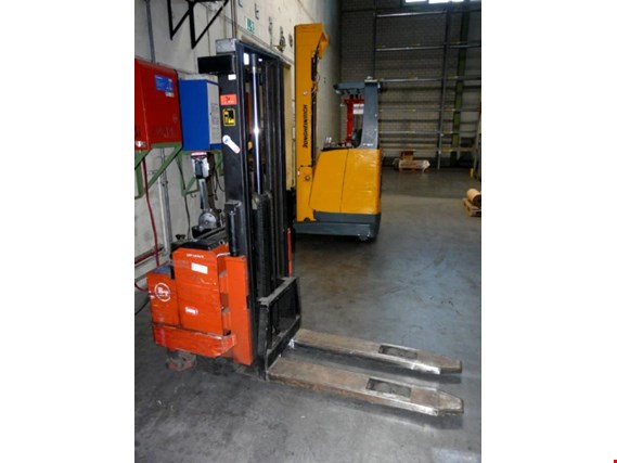 Used BT Lifter LSF 1250 E/10 Elektro-Hochhubwagen for Sale (Auction Premium) | NetBid Industrial Auctions