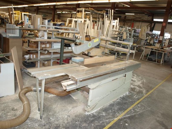 Used Kamro FKS sliding table saw for Sale (Auction Premium) | NetBid Industrial Auctions