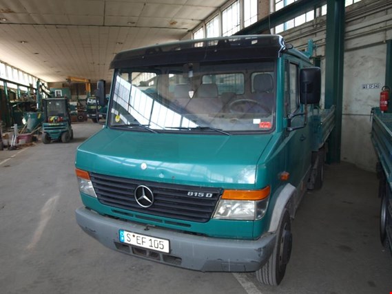 Used Mercedes Benz 815 D truck for Sale (Auction Premium) | NetBid Industrial Auctions