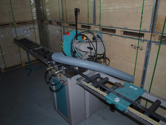 Used Berg & Schmid Velox 350 mitre circular saw for Sale (Auction Premium) | NetBid Industrial Auctions