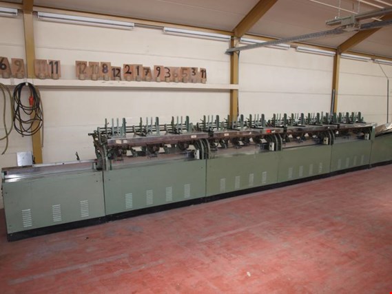 Used Müller Martini 201 12-stations assembling machine for Sale (Auction Premium) | NetBid Industrial Auctions