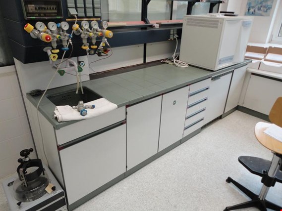 Used 1 Posten laboratory furniture for Sale (Auction Premium) | NetBid Industrial Auctions