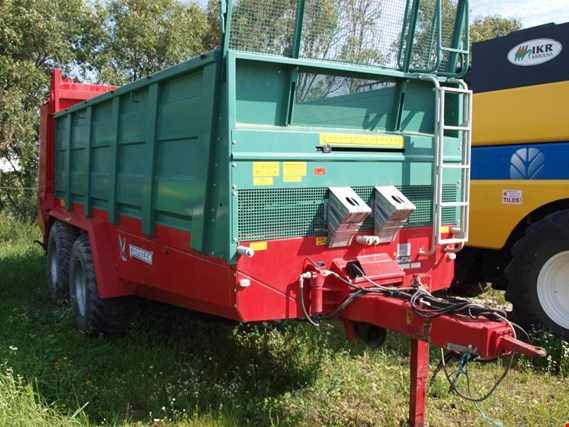 Used Farmtech Megafex 2200 Manure spreader for Sale (Trading Premium) | NetBid Industrial Auctions