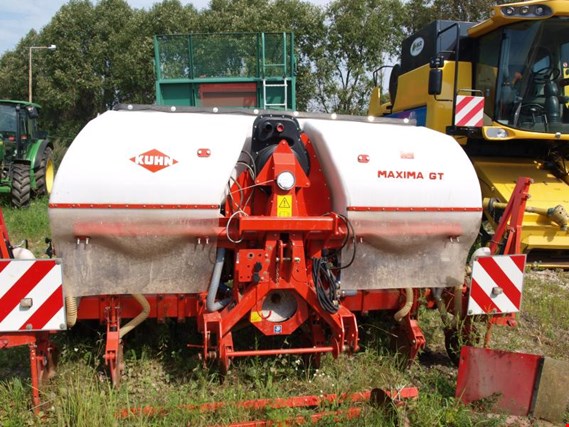 Used Kuhn Maxxima GTC 3356 RSC Precision seed drill for Sale (Trading Premium) | NetBid Industrial Auctions