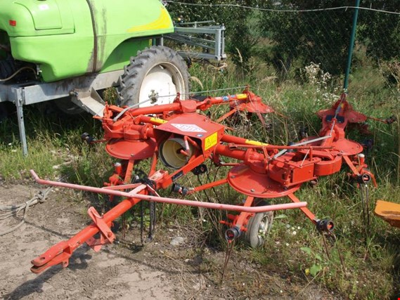 Used Kuhn Gyrotedder for Sale (Trading Premium) | NetBid Industrial Auctions